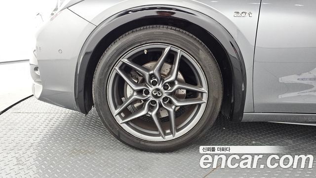 Infiniti Q30 из Кореи Encar