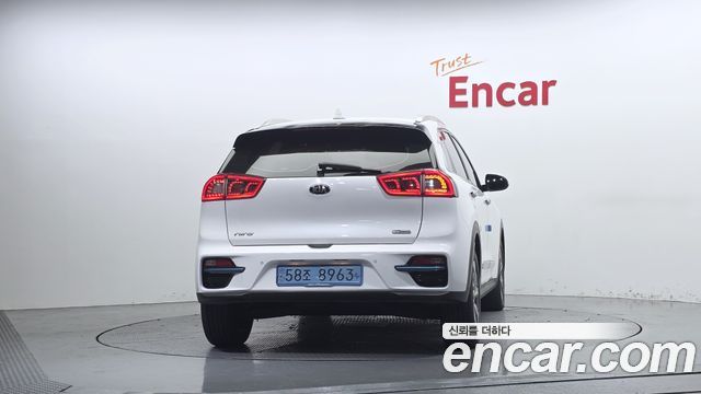 Kia Niro Noblesse — пробег 149 272 км — фото 4 из 5