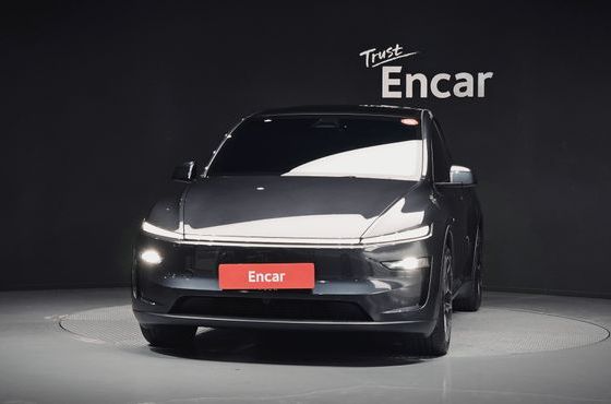 Tesla Model Y L Long Range AWD — пробег 1 195 км — фото 3 из 5