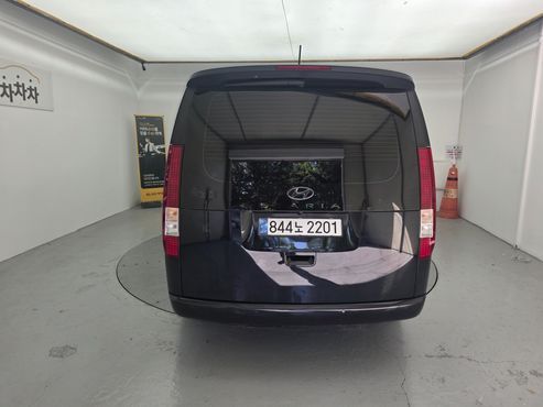 Hyundai Staria L3.5 Cargo 5-Seater Modern — пробег 23 000 км — фото 4 из 5
