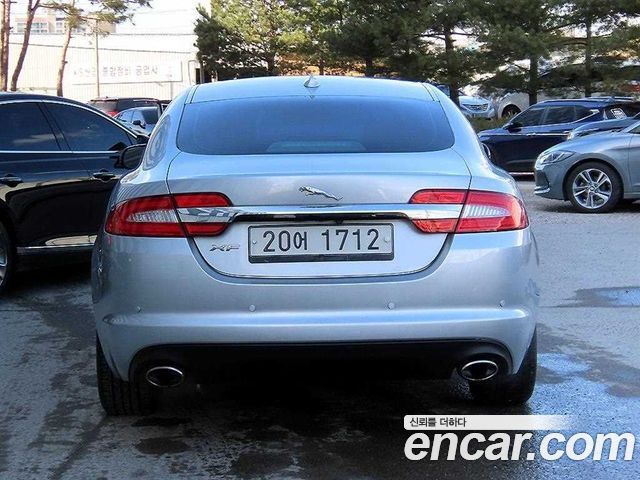 Jaguar XF 2.0 Luxury X250 — пробег 86 899 км — фото 4 из 5