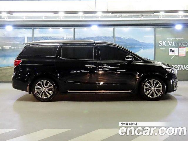 Kia Carnival из Кореи Encar