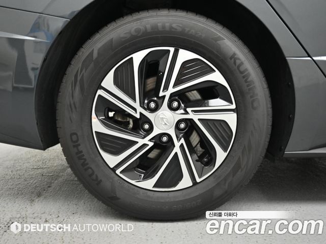 Hyundai Sonata 2.0 Premium — пробег 81 689 км — фото 5 из 5