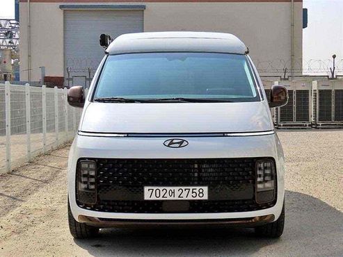 Hyundai Staria 2WD Camping Car Prestige Camper 4Seater — пробег 31 785 км — фото 2 из 5
