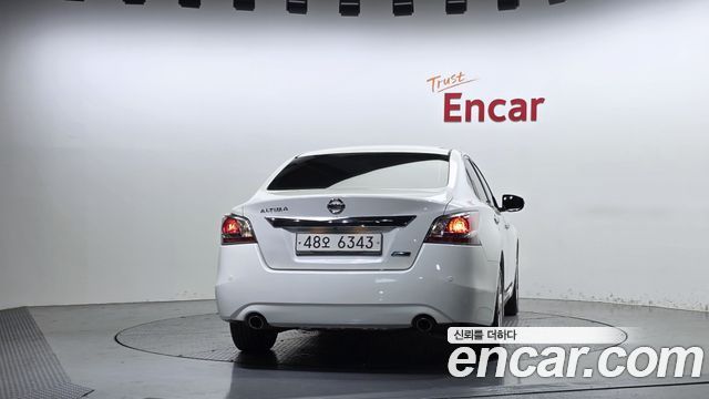 Nissan Altima из Кореи Encar