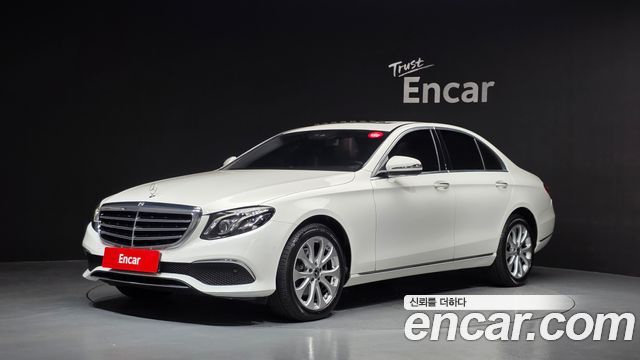 Mercedes-Benz E-Class E220d 4MATIC Exclusive — пробег 59 810 км — фото 1 из 5