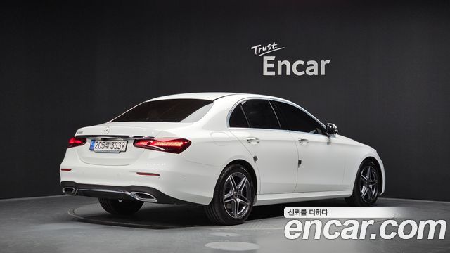 Mercedes-Benz E-Class E250 AMG Line — пробег 5 100 км — фото 2 из 5