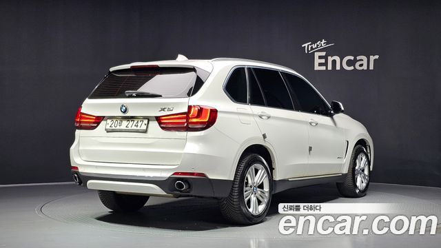 BMW X5 xDrive 30d — пробег 187 705 км — фото 2 из 5