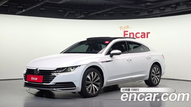 Volkswagen Arteon 2.0 TDI Premium — пробег 128 302 км — фото 1 из 5
