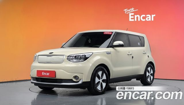 Kia Soul EV — пробег 27 185 км — фото 1 из 5