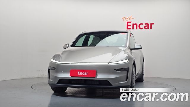 Tesla Model Y L Long Range AWD — пробег 127 км — фото 3 из 5