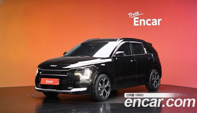 Kia Niro Prestige — пробег 87 206 км — фото 1 из 5