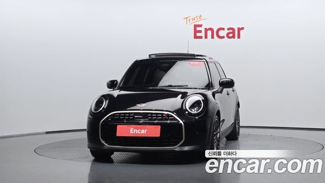 Mini Cooper 5 Door Favoured — пробег 43 378 км — фото 3 из 5