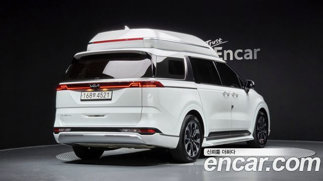 Kia Carnival Gasoline 4-Seater Hi-Limousine Signature — пробег 71 824 км — фото 2 из 5