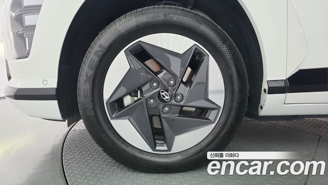 Hyundai Kona Long Range Premium — пробег 38 045 км — фото 5 из 5