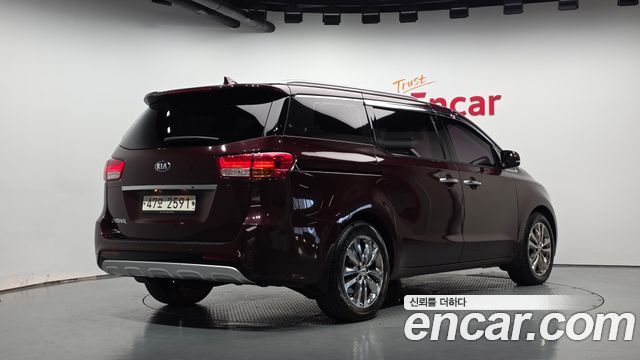 Kia Carnival из Кореи Encar