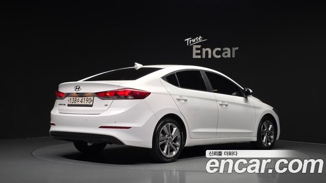 Hyundai AVANTE из Кореи Encar