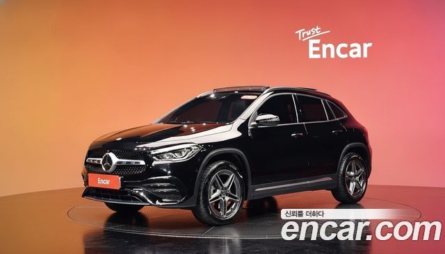 Mercedes-Benz GLA-Class GLA250 4MATIC — пробег 3 026 км — фото 1 из 5