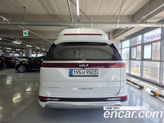 Kia Carnival Diesel 9-Seater Hi-Limousine Signature — пробег 69 848 км — фото 3 из 5
