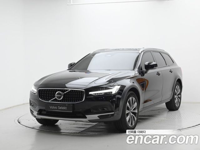 Volvo V90 B5 Ultra AWD — пробег 6 634 км — фото 1 из 5
