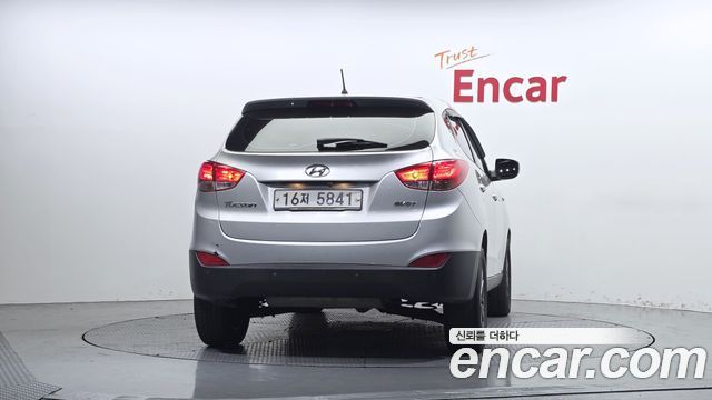 Hyundai Tucson Diesel(e-VGT) 2WD Smart — пробег 212 565 км — фото 4 из 5