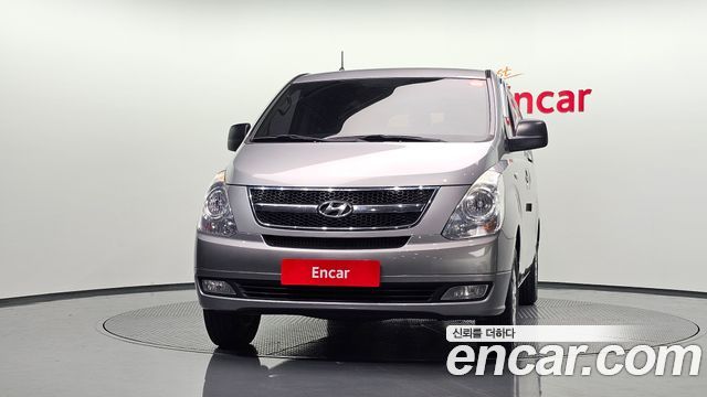 Hyundai Starex 3-Seater LPi VAN CVX Luxury — пробег 267 588 км — фото 3 из 5