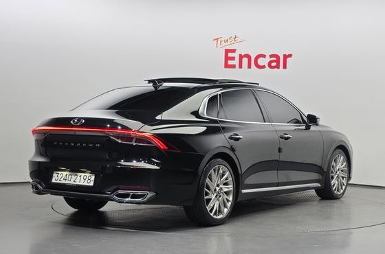 Hyundai Grandeur 2.5 Calligraphy — пробег 66 599 км — фото 2 из 5