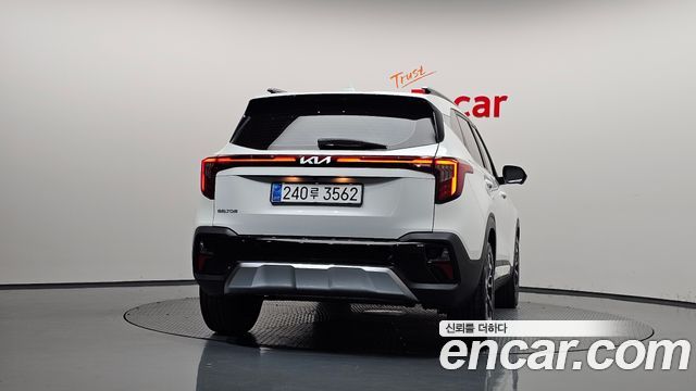 Kia Seltos из Кореи Encar