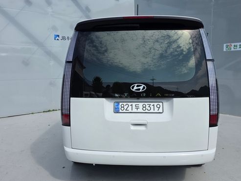 Hyundai Staria Cargo 3-Seater Modern — пробег 30 797 км — фото 4 из 5