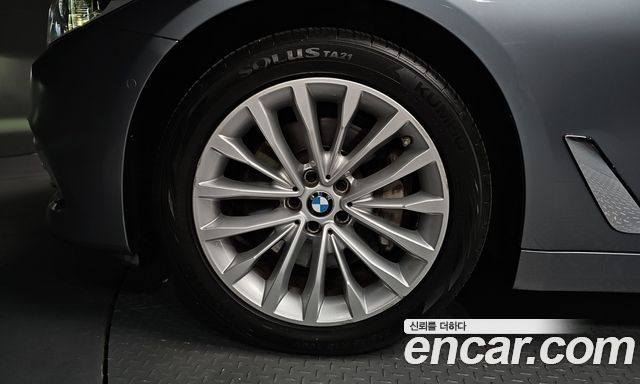 BMW 5-Series 530i Luxury Plus — пробег 68 047 км — фото 5 из 5