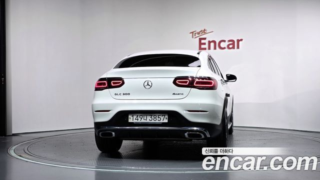 Mercedes-Benz GLC-Class GCL300 4MATIC Coupe — пробег 62 414 км — фото 4 из 5