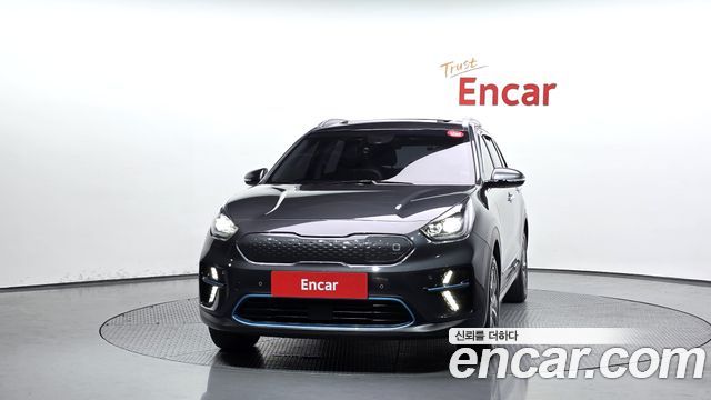 Kia Niro Noblesse — пробег 86 941 км — фото 3 из 5