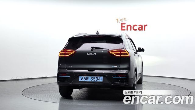 Kia Niro Noblesse — пробег 86 941 км — фото 4 из 5