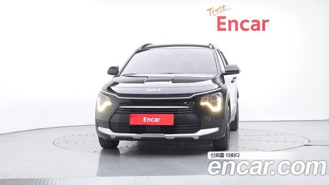 Kia Niro Prestige — пробег 29 977 км — фото 3 из 5