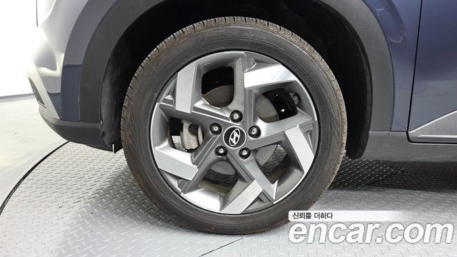 Hyundai Venue из Кореи Encar