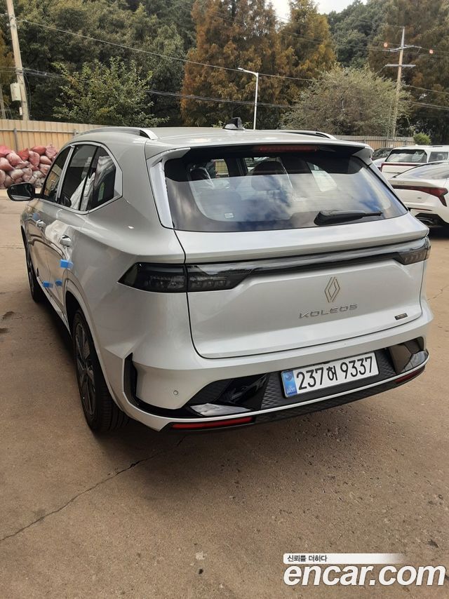 Renault (Samsung) Grand Koleos 1.5 E-TECH Iconic 2WD — пробег 7 км — фото 2 из 5