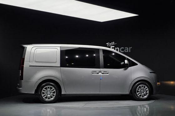 Hyundai Staria Cargo 5-Seater Modern — пробег 51 231 км — фото 4 из 5