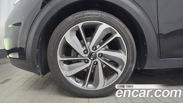 Kia Niro Prestige — пробег 161 530 км — фото 5 из 5