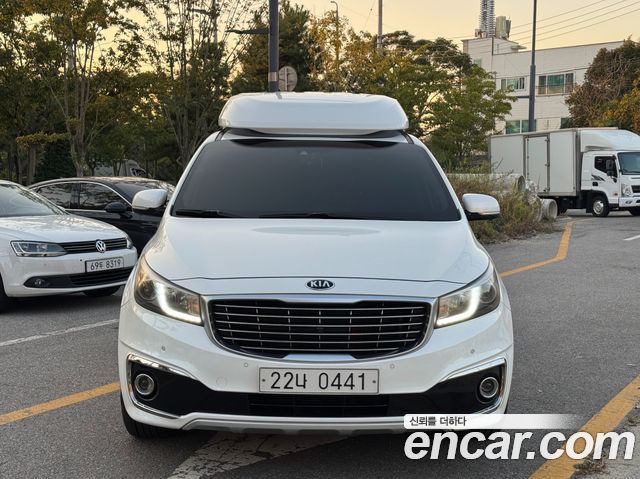 Kia Carnival Gasoline 9-seater Hi-Limousine Noblesse — пробег 44 000 км — фото 3 из 5