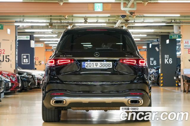 Mercedes-Benz GLS-Class GLS580 4MATIC — пробег 94 890 км — фото 2 из 5