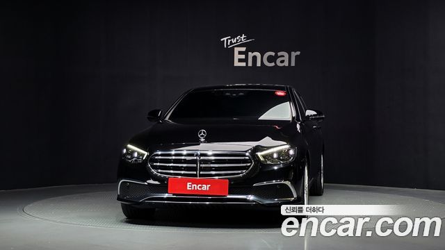 Mercedes-Benz E-Class E220d 4MATIC Exclusive — пробег 100 487 км — фото 3 из 5