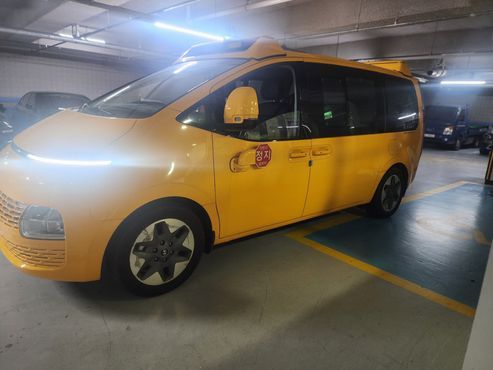 Hyundai Staria L3.5 Kinder Safety Car 15-Seater — пробег 16 666 км — фото 2 из 5