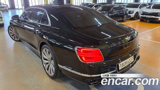 Bentley Flying Spur 4.0 — пробег 10 100 км — фото 2 из 5