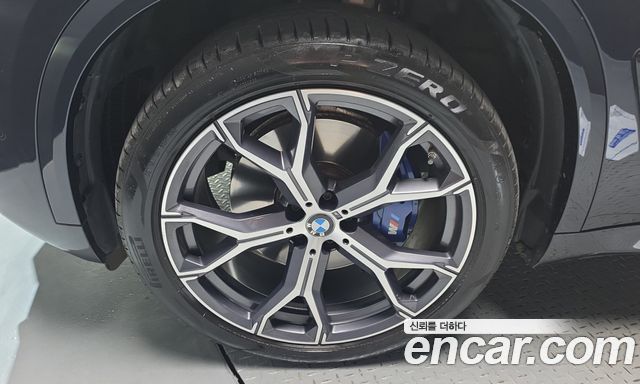 BMW X5 xDrive 40i M Sport — пробег 50 593 км — фото 5 из 5
