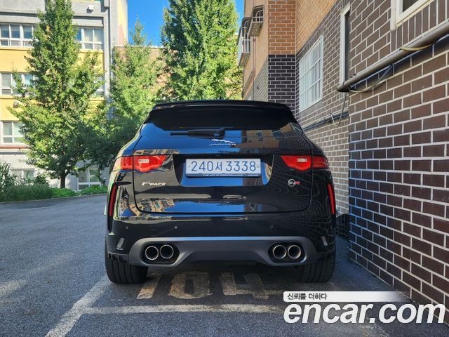 Jaguar F-PACE 5.0 SVR — пробег 40 000 км — фото 5 из 5