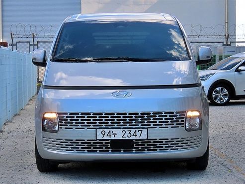 Hyundai Staria Cargo 3-Seater Modern — пробег 150 816 км — фото 3 из 5