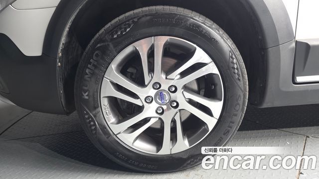 Volvo XC70 из Кореи Encar