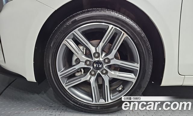 Kia K3 из Кореи Encar
