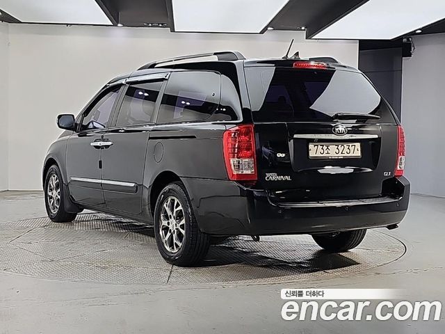 Kia Carnival Grand Carnival GLX Luxury — пробег 105 318 км — фото 3 из 5