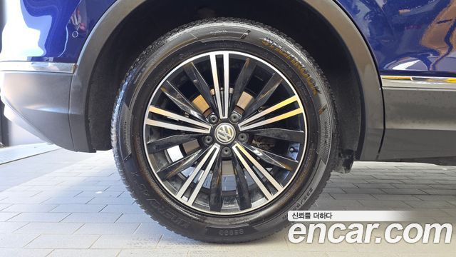 Volkswagen Tiguan 2.0 TDI Prestige — пробег 136 793 км — фото 5 из 5